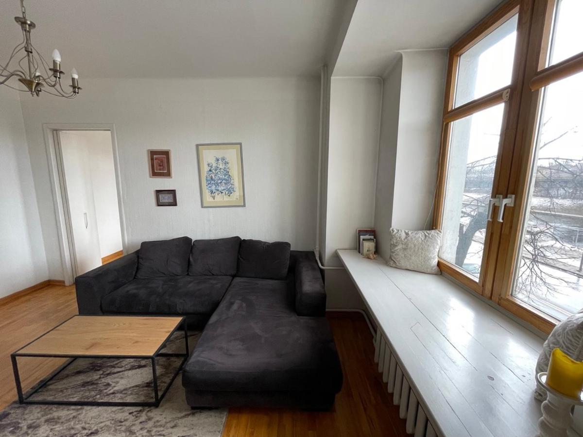 A Cozy Apartment With A Wonderful View Of The River In The Old Town Of Vilnius Luaran gambar