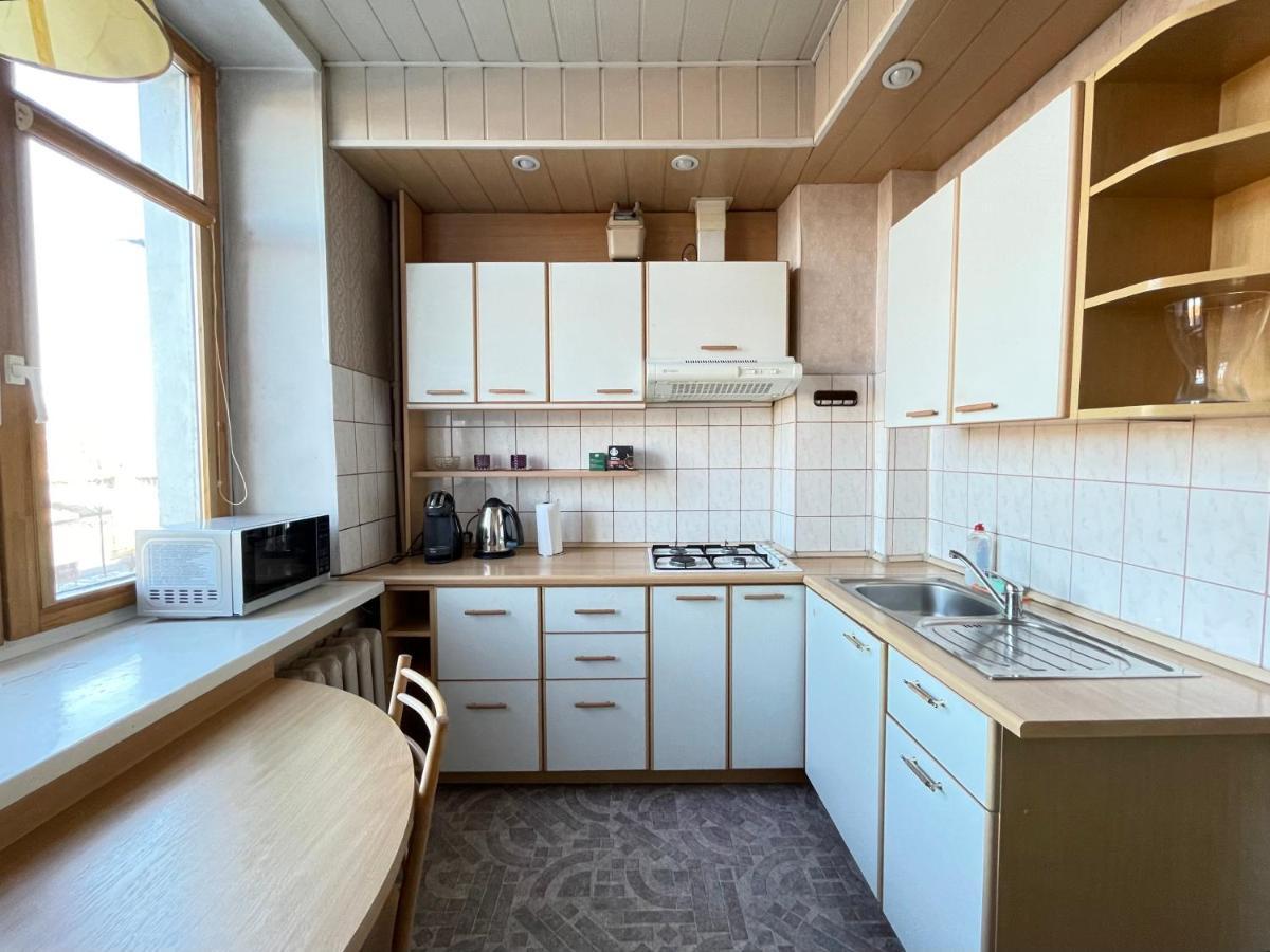 A Cozy Apartment With A Wonderful View Of The River In The Old Town Of Vilnius Luaran gambar